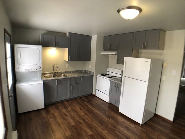 Photo - 1111 High St