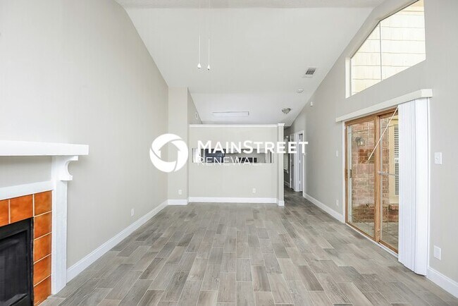 3 Bedroom Pet-Friendly Home in Fort Worth, TX with Main Street Renewal