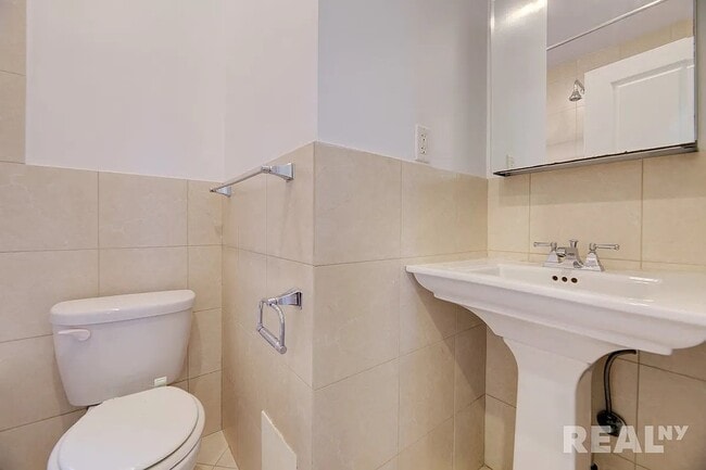 Photo - 75 Orchard St Unit 28