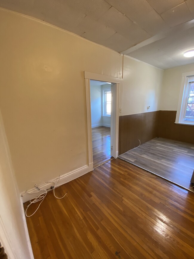Photo - 126 Warren St Apartments