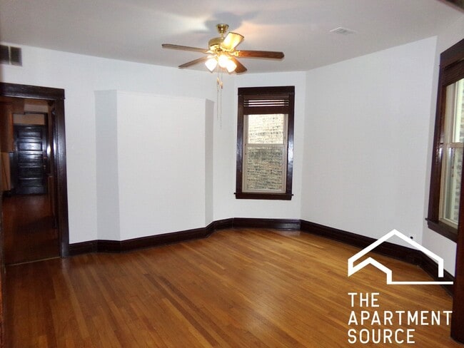 Photo - 1458 W Catalpa Ave Unidad 2