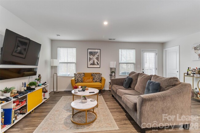 Photo - 5048 Downhaul Dr