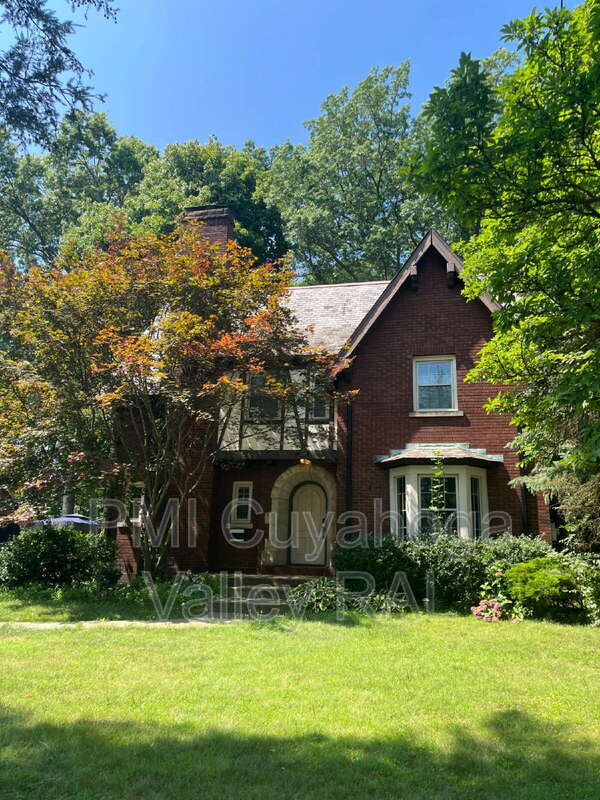 Building Photo - 358 Merriman Rd Rental