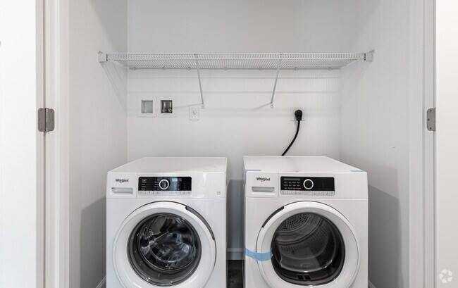 3BR, 2BA - laundry