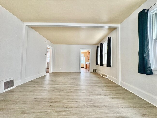 Photo - 1821 S Taylor St