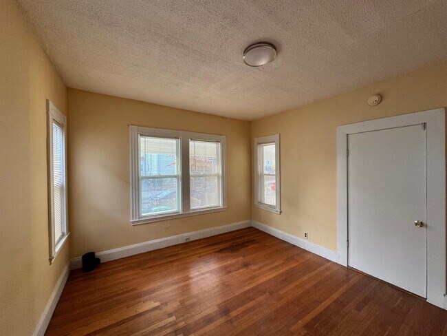 Photo - 32 Claremon St Unit 1