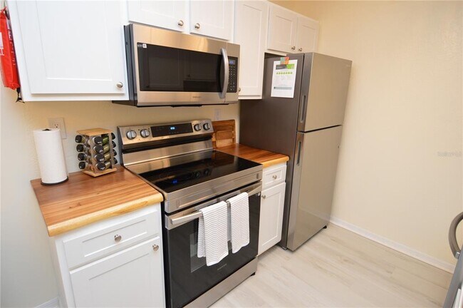 Photo - 10263 Gandy Blvd N Unit 414