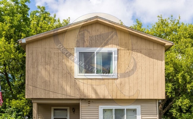 Photo - 2145 E McLean Ave Unit 2145 E Mclean Ave Apt. B