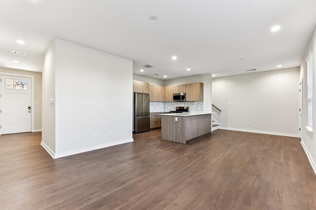 Photo - 17012 Marsh Wren Pass