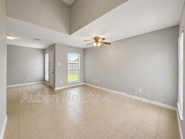 Photo - 434 Chestnut Ln