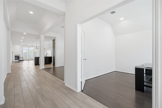 Photo - 20427 Noble Arabian Dr