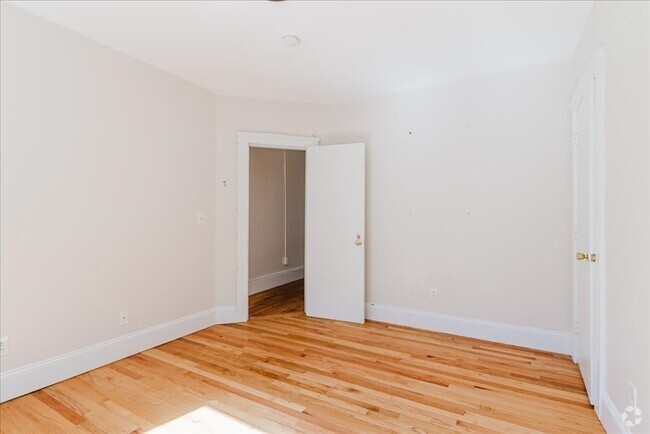 Building Photo - 1680 Commonwealth Ave Unit #2 Rental