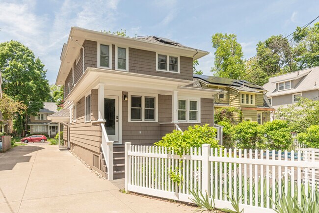 Photo - 1111 Olivia Ave