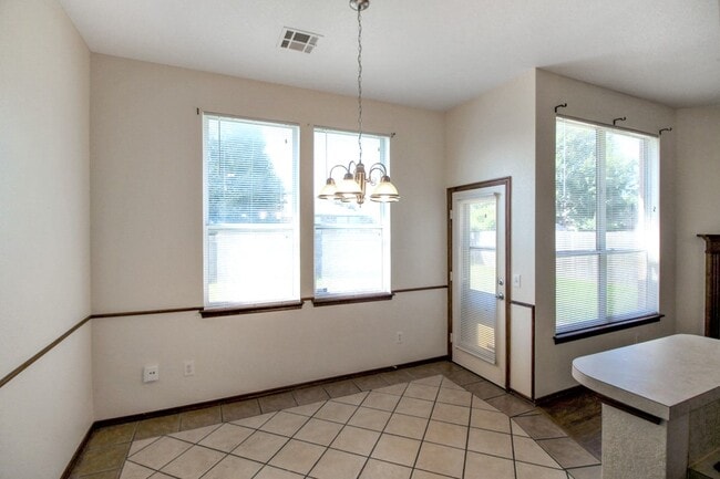 Photo - Beautiful Home in Edmond Community