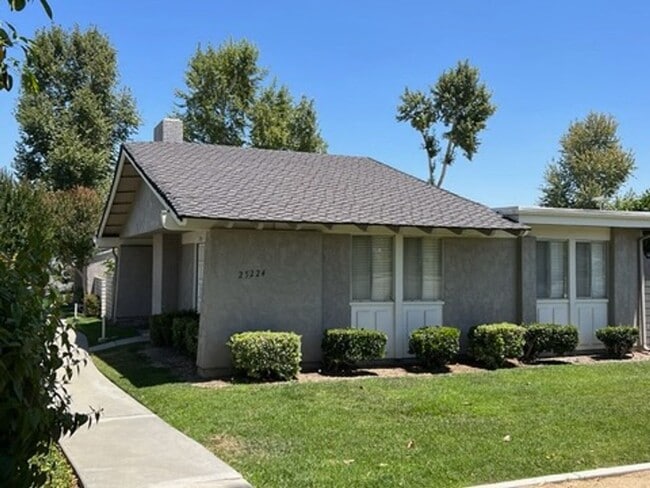 Building Photo - Coming Soon! Single-Story Townhome at Orange Tree Villas – Walk to Loma Linda University
