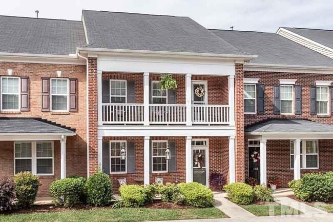 Charming 3BD, 2.5BA Raleigh Townhouse with... - Charming 3BD, 2.5BA Raleigh Townhouse with...