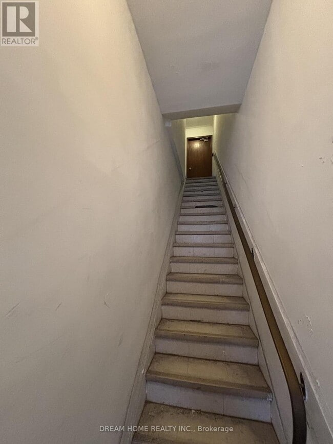 Photo - 400 Parliament St