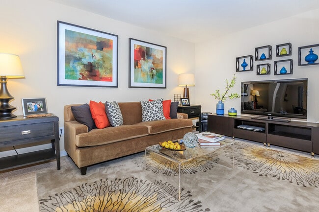 Photo - Peloton Apartments