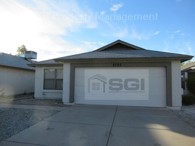 Building Photo - 8725 W Bluefield Ave