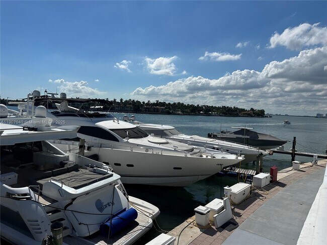 Photo - 900 Bay Dr Unit 413