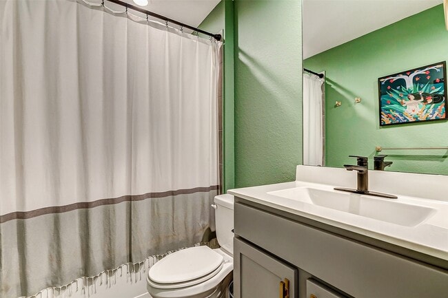 Photo - 1731 William Scott St