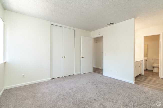 2BR, 1BA - 1025SF - Primary bedroom 2