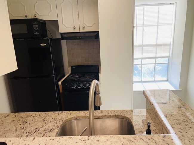 Photo - 3730 Fairfield Ave Unit 257