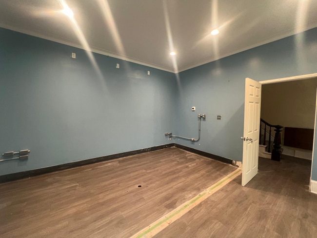 Photo - 212 East Ave