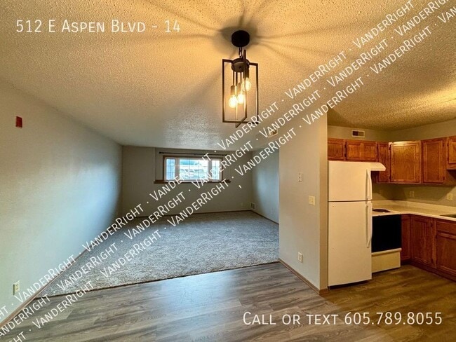 Photo - 512 E Aspen Blvd Apartment Unit 14