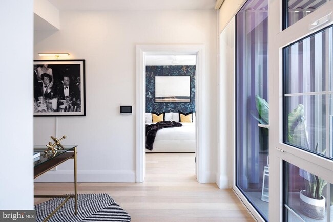 Building Photo - 1099 Germantown Ave Unit A