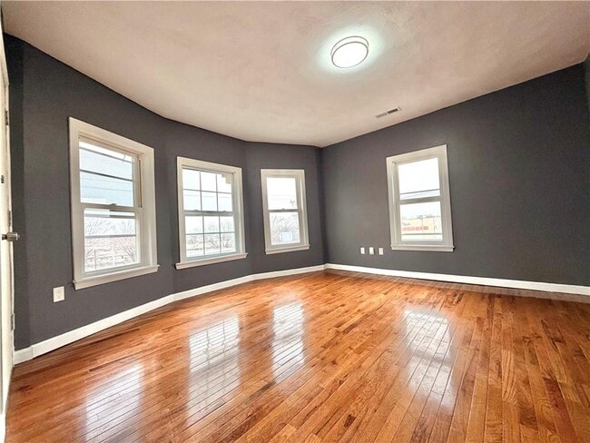 Photo - 150 Newell Ave