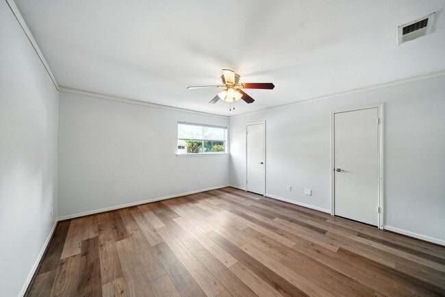 Photo - 10333 Longmont Dr Unidad 35/3
