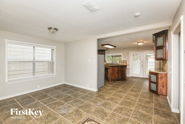 Photo - 7018 Glenshire Dr