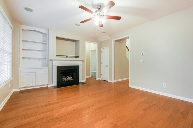 Photo - 125 Pearson Place