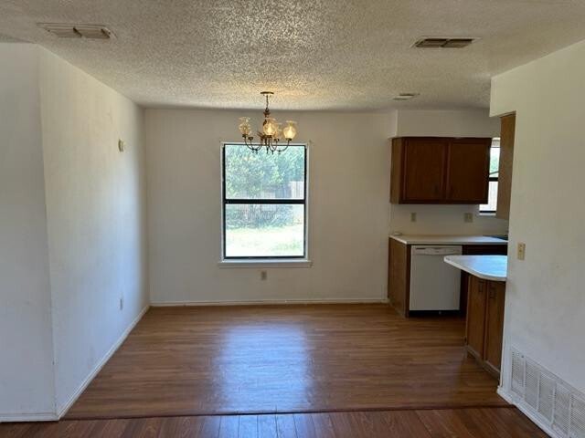 Photo - 304 E 19th St