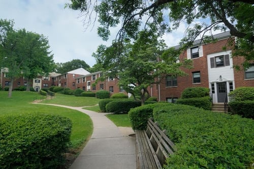 Cooper Hill - Cooper Hill Apartments