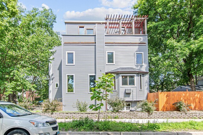 Photo - 519 W 22nd St Unit 2