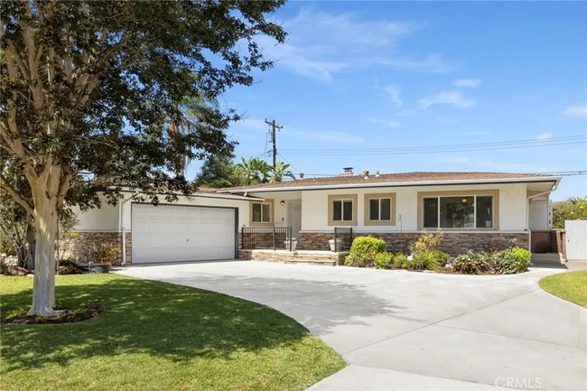 Building Photo - 9551 Joyzelle Dr