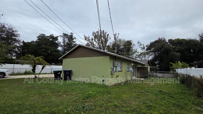 Photo - 14 E Wallace St