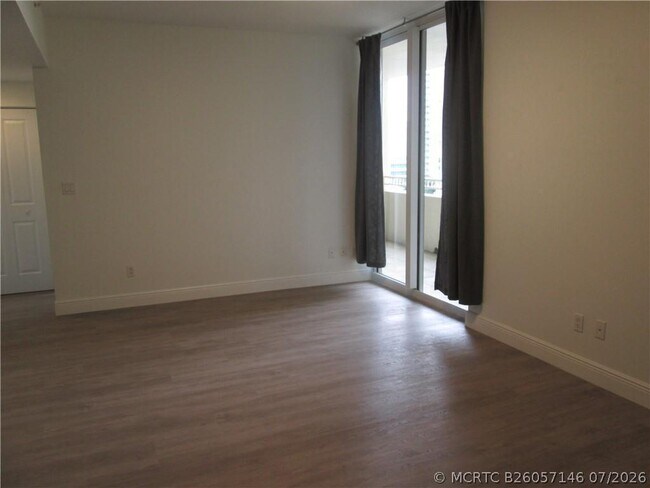 Photo - 511 SE 5 Ave Unit 1419