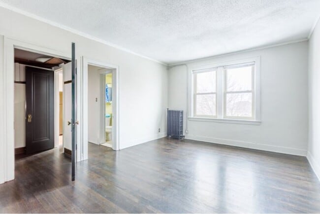 Photo - The Oakwood Manor Apartments