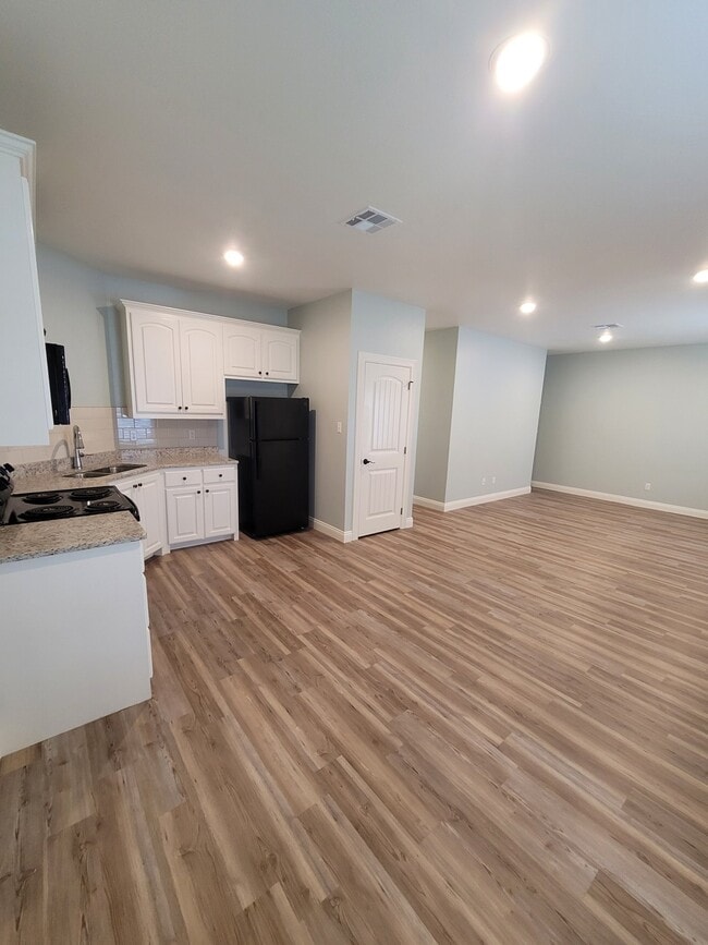 Photo - 2515 Barbara St Unit 11