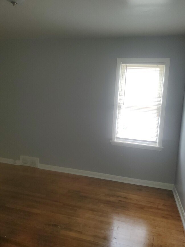 Photo - 12840 Grandmont Ave