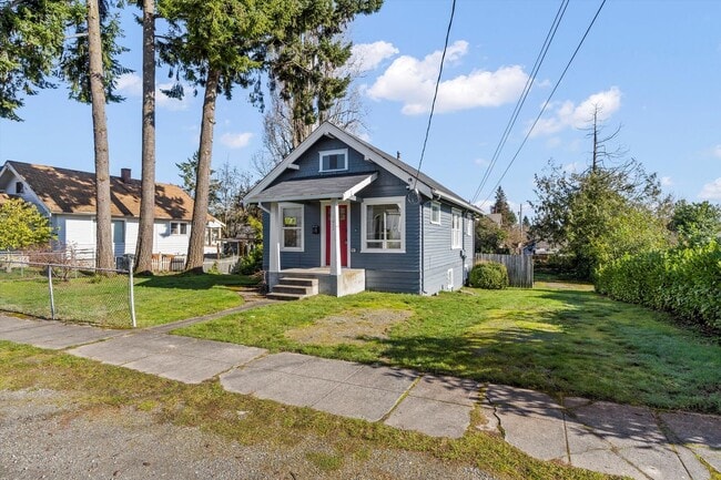 Photo - Spacious Tacoma Rental Featuring Large Yard & Entertainer’s Deck