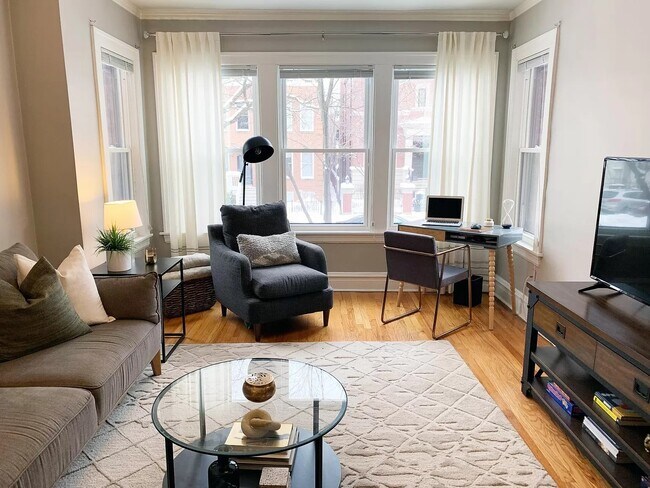 Photo - 3540 N Bosworth Ave Unidad 2