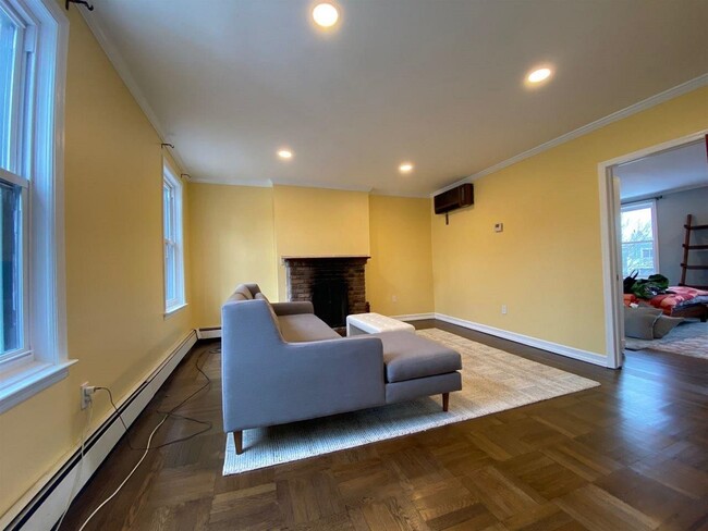 Photo - 18 Bright St Unit D
