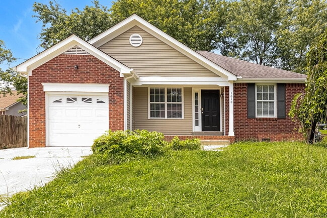 Building Photo - 1610 Cedar Tree Ln