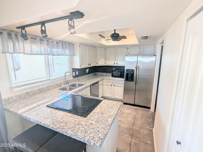 Photo - 5922 N 83rd St