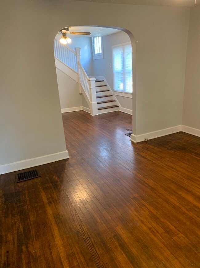 Photo - 813 N Bancroft St