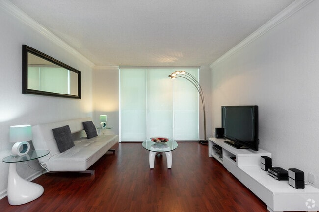 Building Photo - 3901 S Ocean Dr Rental